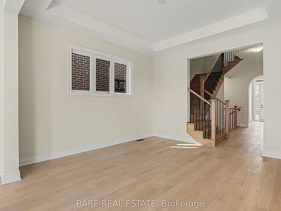 4th image of 1236 Queens Plate Rd W