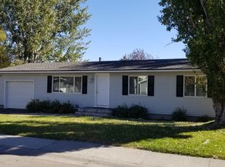 112 Michelle Dr, Sugar City, ID 83448