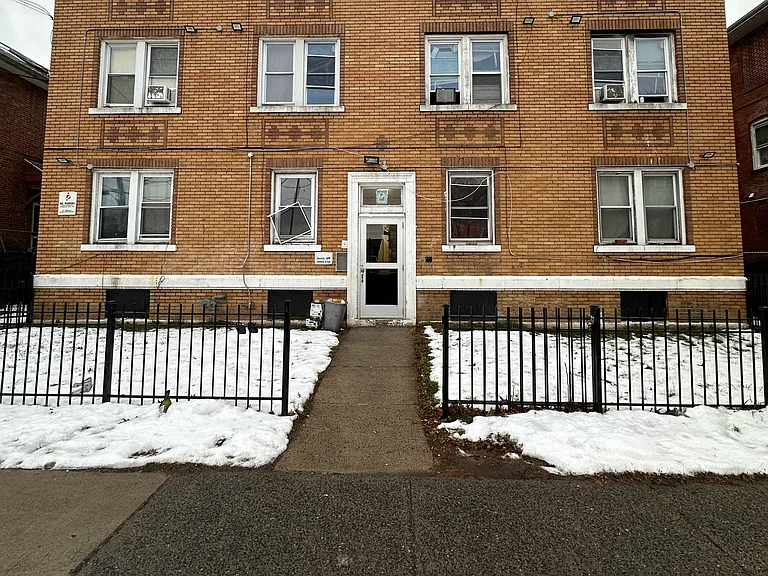 35 Squire St #B2 — Photo 19