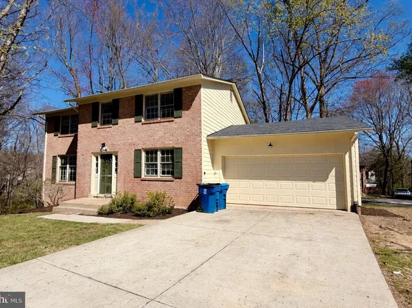 10303 Nantucket Ct, Fairfax, VA 22032