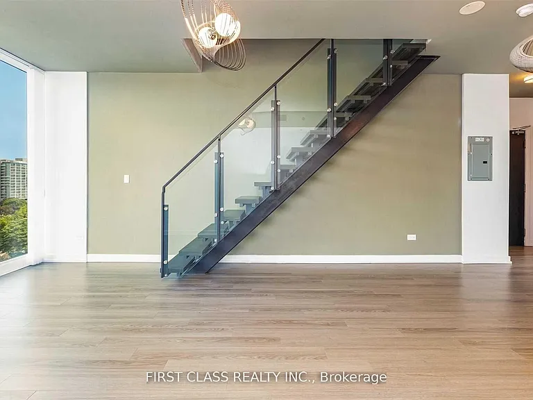 220 George St #907 — Photo 11