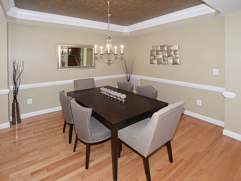 3547 Goddard Way — Photo 9