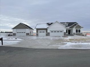 2302 E Cedar Point Ln, Idaho Falls, ID 83401