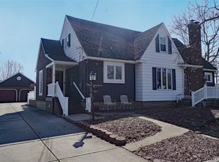 217 Allendale Rd, West Seneca, NY 14224