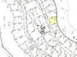 910 NW Highland Dr, Waldport, OR