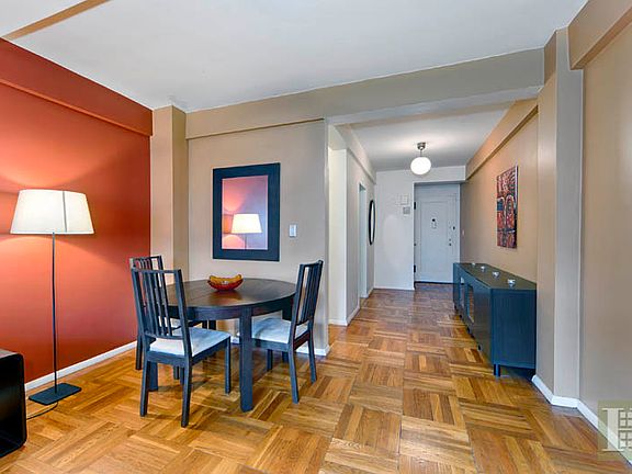 3rd image of 550 I Grand St APT H9d