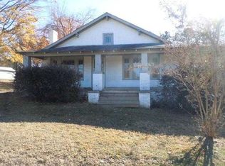 1090 Fairgrove Rd, Thomasville, NC 27360