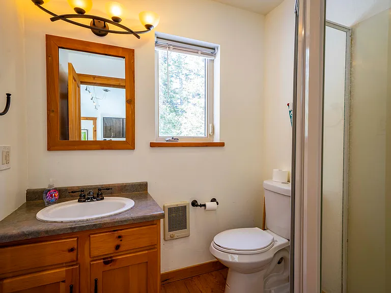 410 Bobcat Ln — Photo 12