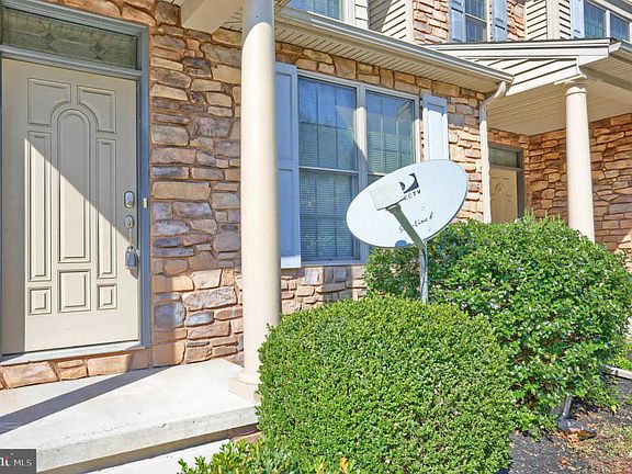 2nd image of 16 Kingswood Dr