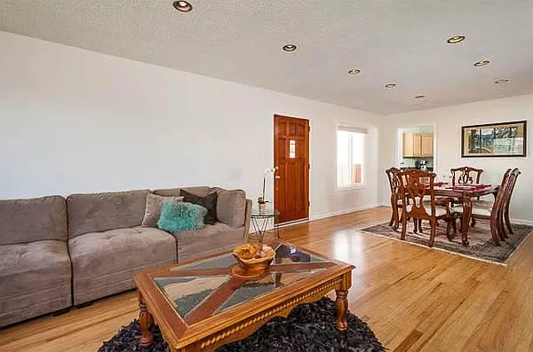 83 Carmel Ave — Photo 2