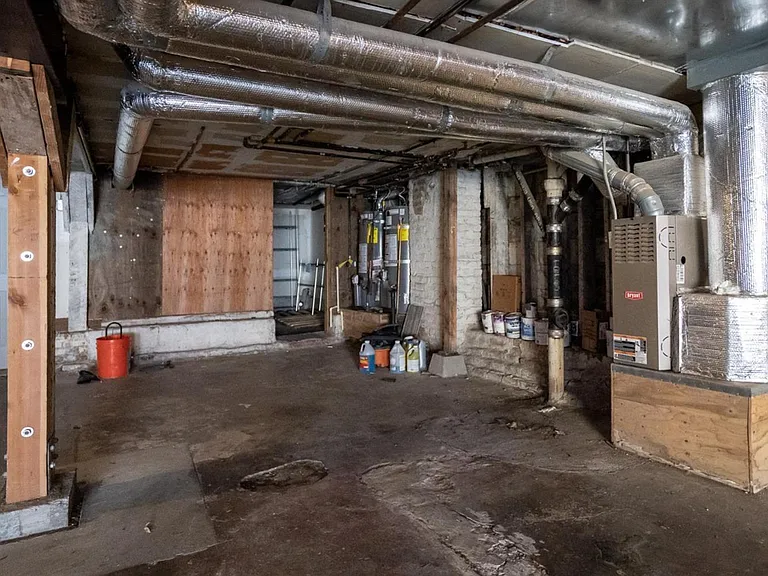1842 Scott St — Photo 34