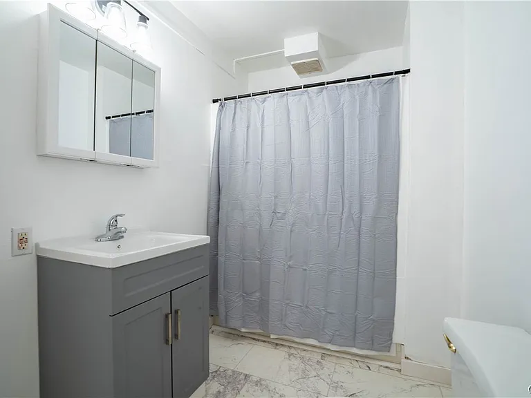 43 W State St #1 — Photo 16