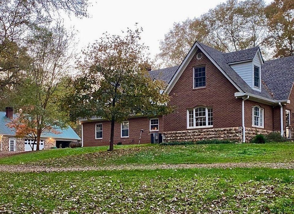 1st image of 919 Arnold Bottoms Rd