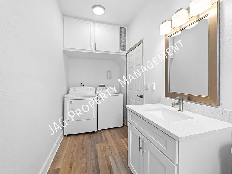 931 Rubel St #4 — Photo 3