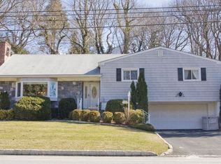 1187 Pinebrook Blvd, New Rochelle, NY 10804