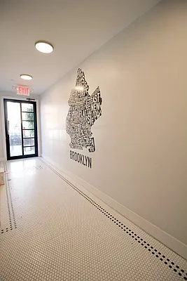 Rented by Elite NY Holdings | media 32