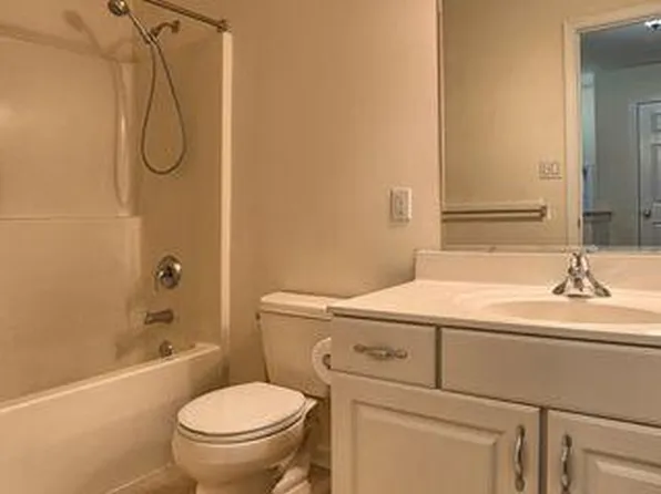 24 Lismore Pl, Mechanicsburg, PA 17050