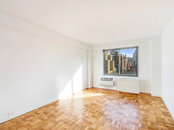 3rd image of 175 W 12th St APT 10J