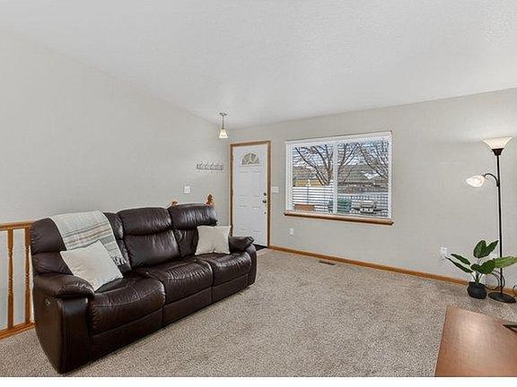2nd image of 2511 49th Ave #2