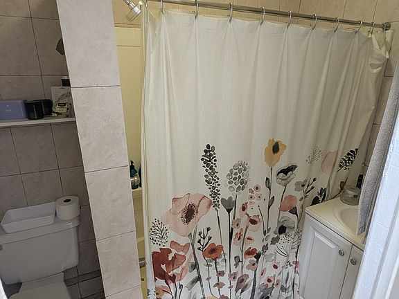 4th image of 629 Nostrand Ave #3