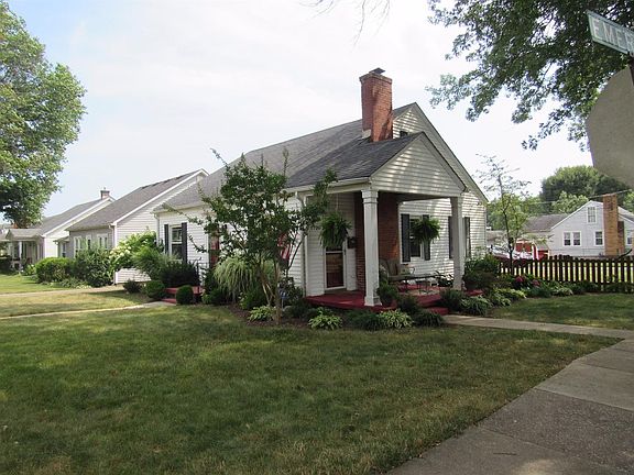 3rd image of 1720 Courtney Ave