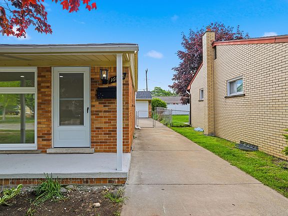4th image of 16608 Windermere Cir