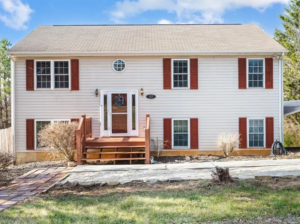 103 Fowler St, Lynchburg, VA 24502