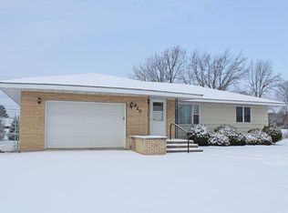 920 S Lincoln Rd, Escanaba, MI 49829