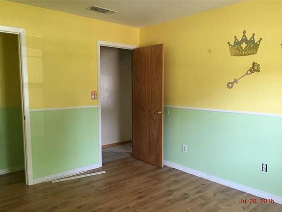 3rd image of 625 Wiegand Dr