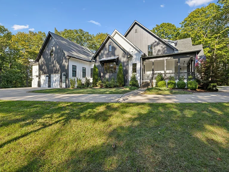 5600 Parker Branch Trl — Photo 2