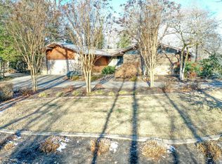 1050 Topside Dr, Sevierville, TN 37862