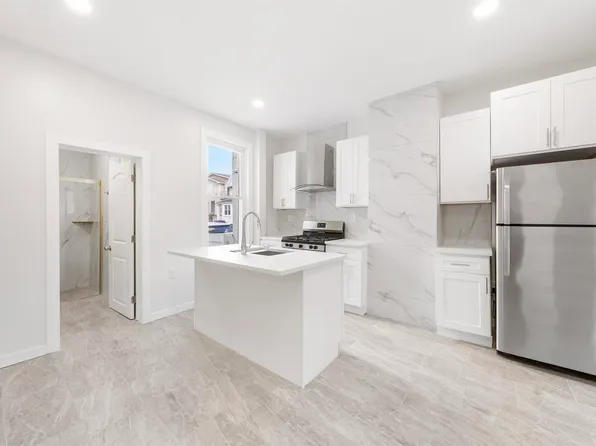 600 67th Street image 27 of 29