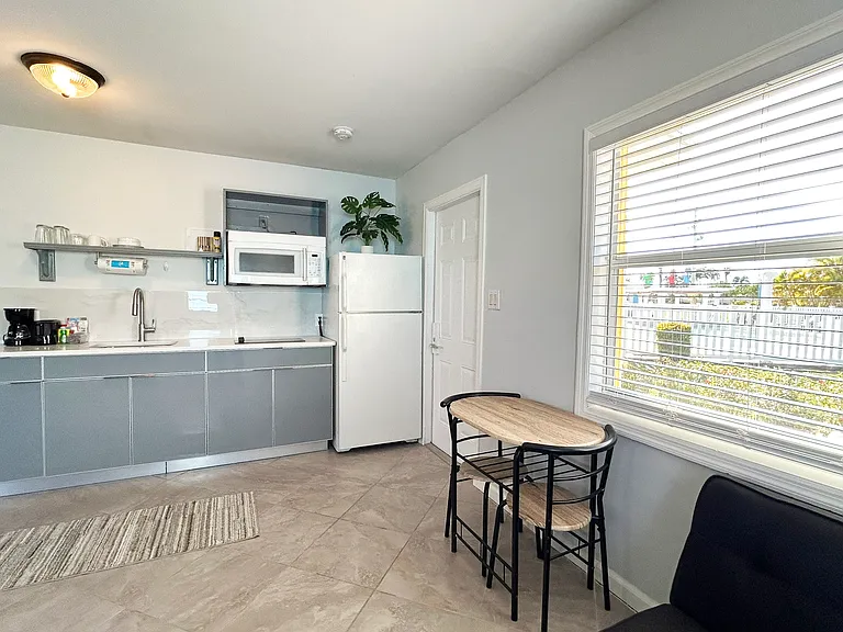 14621 McGregor Blvd #3 — Photo 2