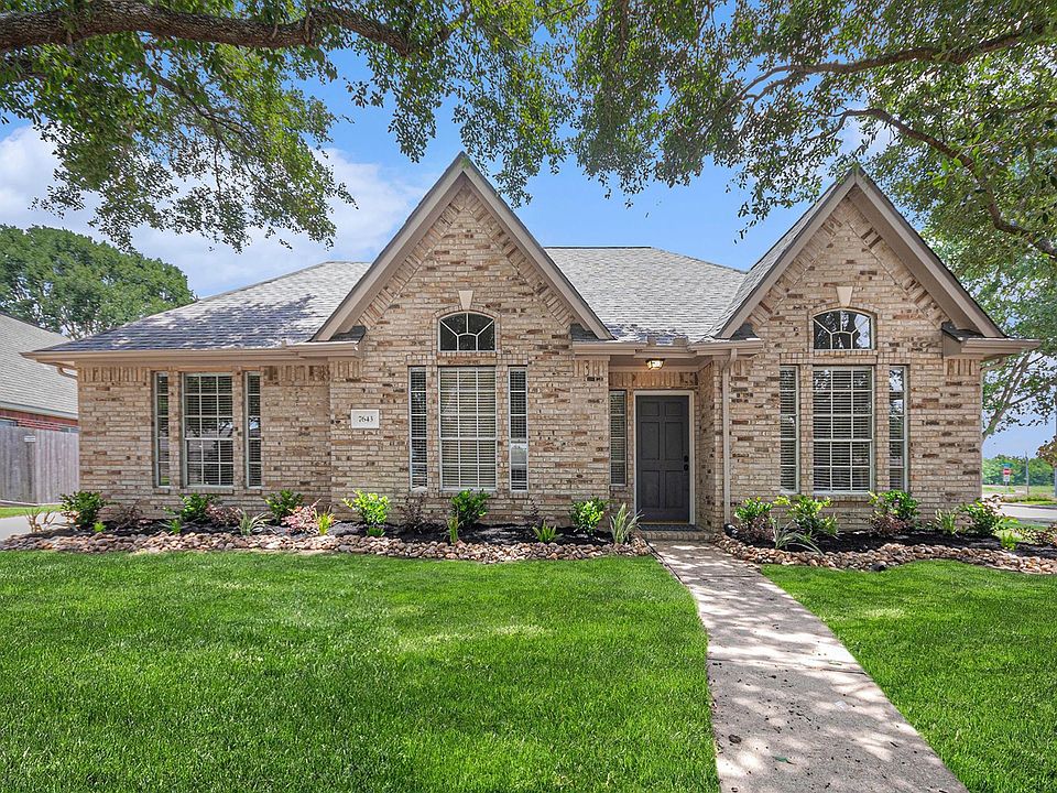 1st image of 7643 Rainbow Bend Dr