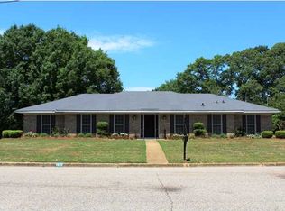 1511 Pine Ridge Ct, Montgomery, AL 36109