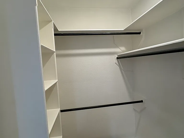 MASTER CLOSET 2