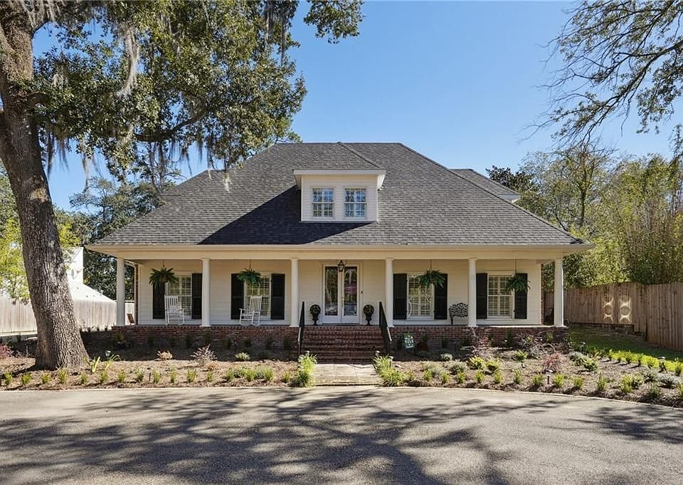 1st image of 49 Camellia Dr