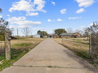 239 County Road 402, Danbury, TX 77534