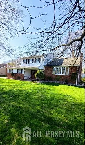 29 Ventnor Dr Photo 1