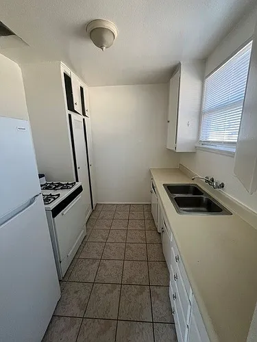 Floor plan Studio. 1 Bath. 0 Half
