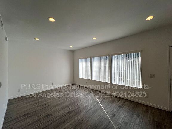 4th image of 1122 W 166th St #5