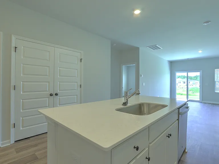 211 River Birch Ln — Photo 12