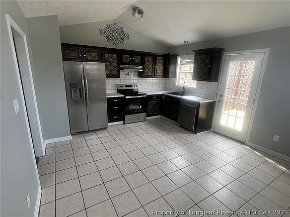 4th image of 205 Longleaf Pines Dr