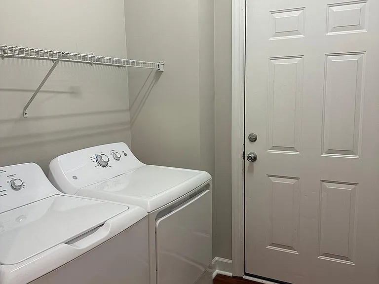 5114 Christian Dr — Photo 11