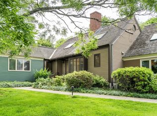 88 Potter Pond, Lexington, MA 02421