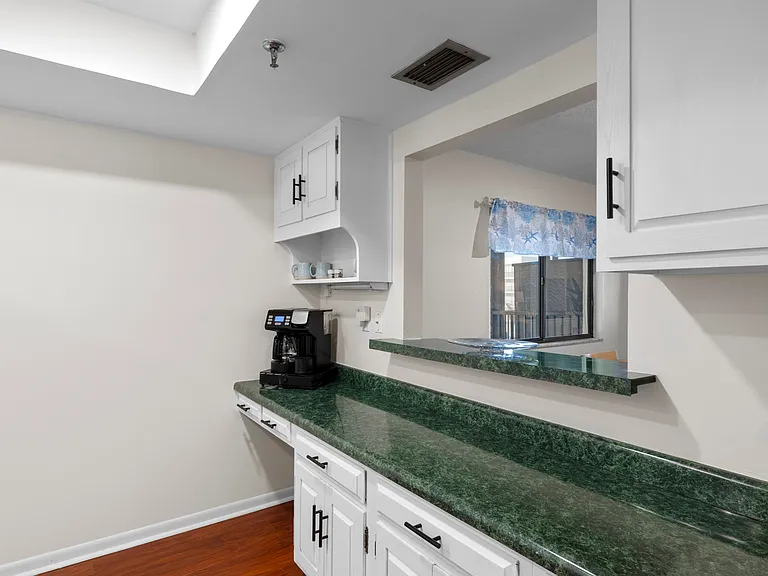 1104 Ben Franklin Dr #518 — Photo 23