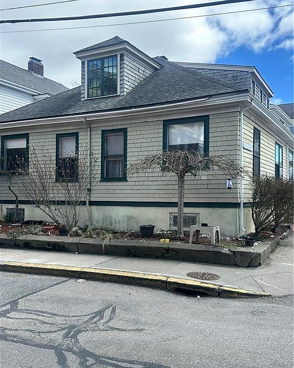 1st image of 24 Spring St