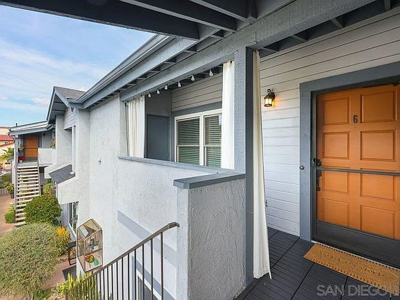 4th image of 1009 Essex St APT 6
