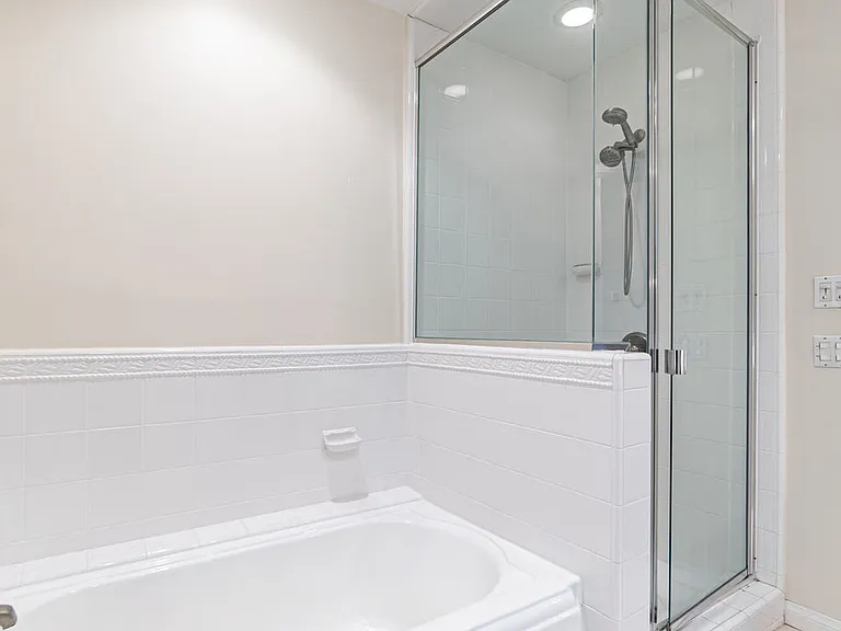 863 Manning Ave — Photo 24