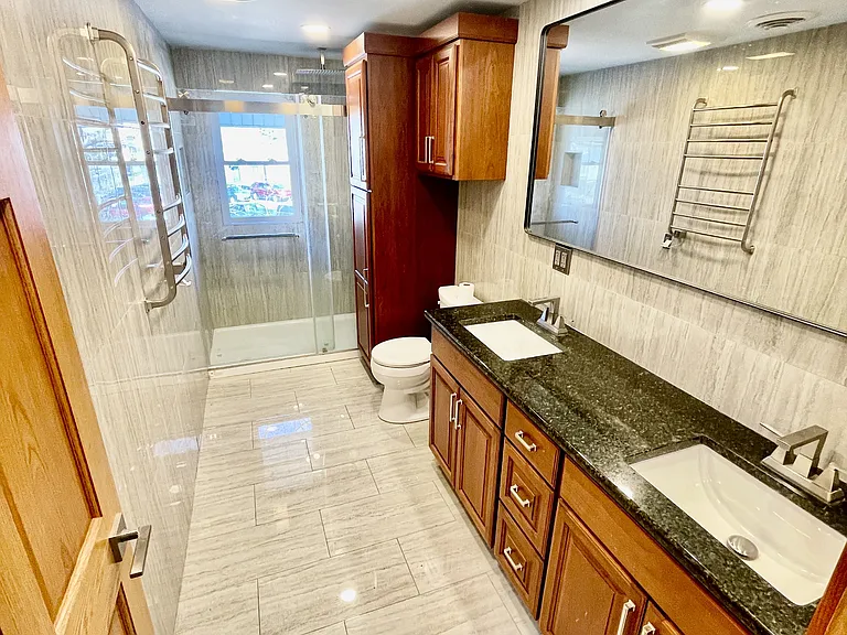 Master Bath Photo #1